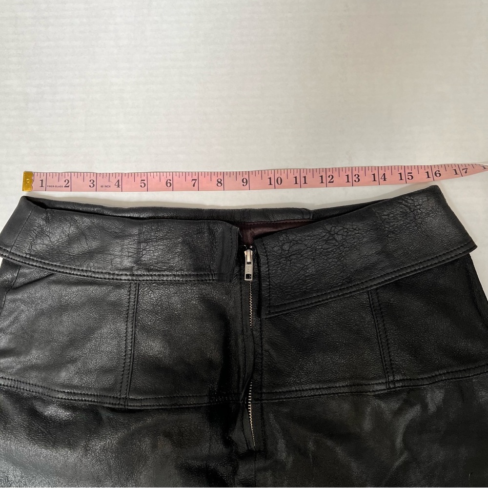 NWT Revolve x Chrissy Teigen Grayson Mini Skirt in Black | size L - Picture 10 of 11
